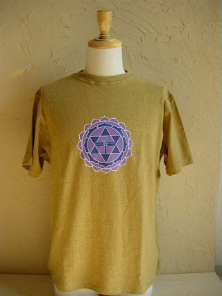 生成り色のヘンプTシャツ